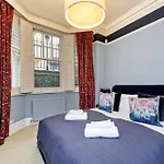 Westminster Retreat By Underthedoormat
