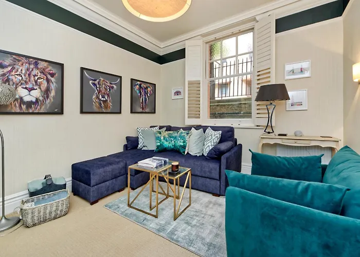 Westminster Retreat By Underthedoormat